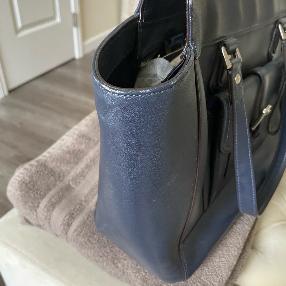 Coach Purse - Picture 5 of 13